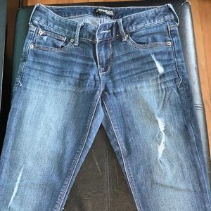 Express - Stretchy jeans with minimal distress